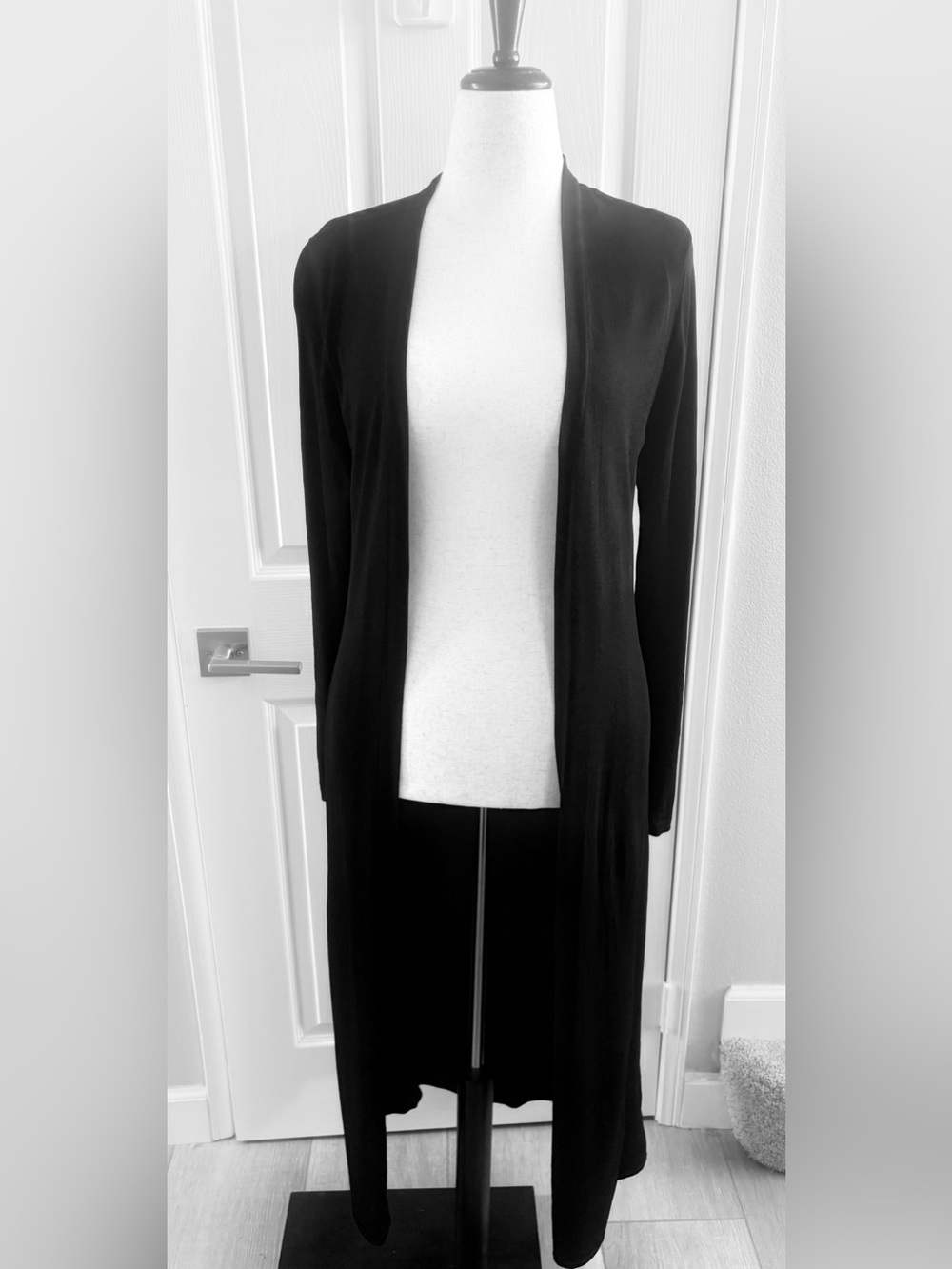 WHBM | Black Knit Duster Cardigan | Size M | Very Good Condition.